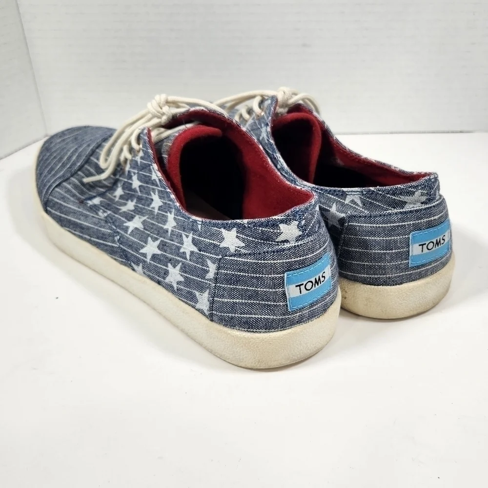 Toms Denim Sneakers Mens Size 10M Blue w/Stars Lace Up Oxfords Rubber Sole